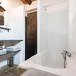 Ferme Elhorga Nocleg ze śniadaniem Saint-Pée-sur-Nivelle