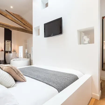 Ferme Elhorga Bed & Breakfast 4*