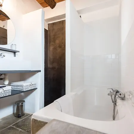 Ferme Elhorga Nocleg ze śniadaniem Saint-Pée-sur-Nivelle