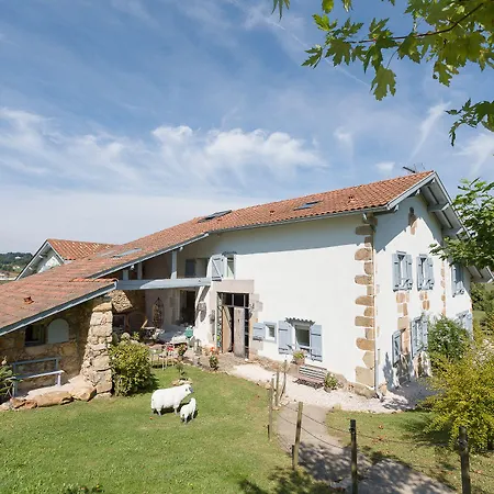 Ferme Elhorga Nocleg ze śniadaniem Saint-Pée-sur-Nivelle