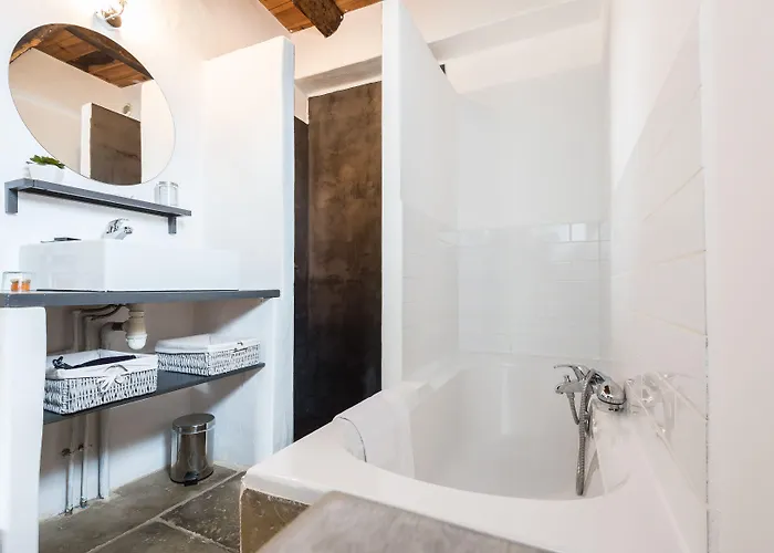 Ferme Elhorga Nocleg ze śniadaniem Saint-Pée-sur-Nivelle